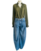 Load image into Gallery viewer, EDIT SILK BLOUSE khaki