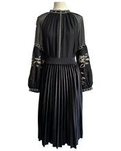 Load image into Gallery viewer, HARLEM VELVET SKIRT black