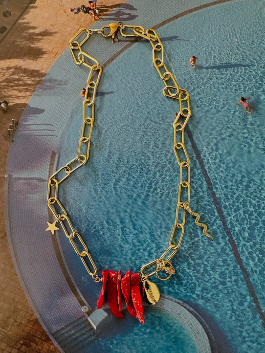 CORAL CHARM NECKLACE 18k gold