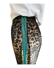 Load image into Gallery viewer, HARLOW VELOUR PANT