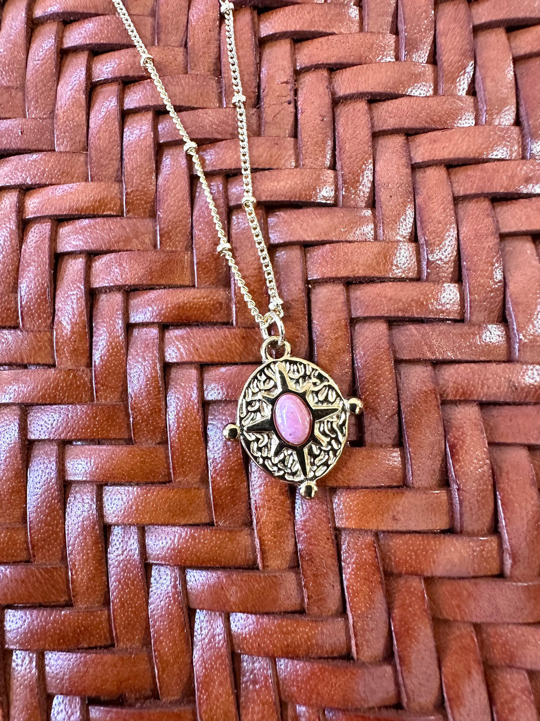 CHAPELLE PENDANT NECKLACE
