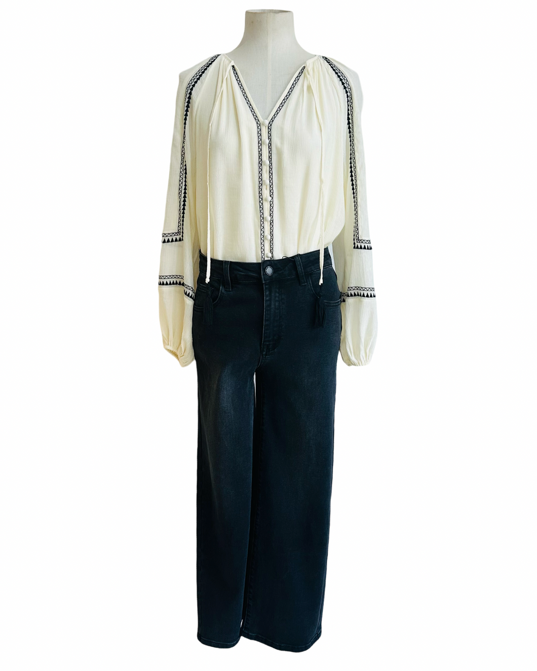 TAYA BLOUSE black and cream