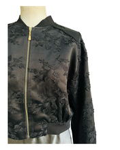 Load image into Gallery viewer, BEAH BOMBER black